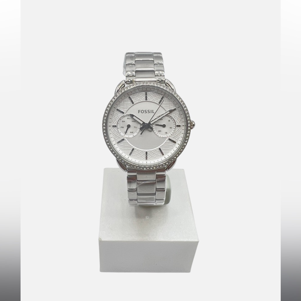 Fossil Tailor Silver Dial Stainless Steel Ladies Watch Es4262